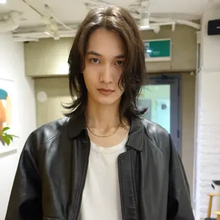 セミロング メンズ センターパート 田形清流のヘアスタイル