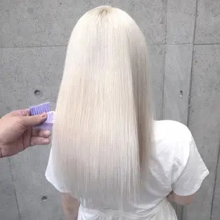 ミディアム カラー ✨ブリーチ支持No1 複雑履歴修正/舘岡のヘアスタイル