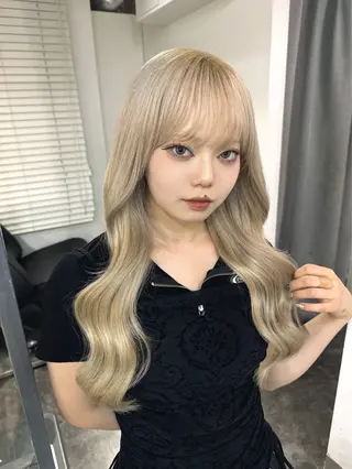 ロング カラー ハイトーン&髪質改善 ＆韓国エクステ🤎のヘアスタイル