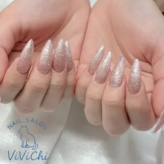 ネイル ViViChi 梨帆のネイルデザイン