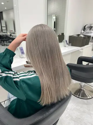 ロング カラー ラベンダー💜 グレージュ🩶のヘアスタイル