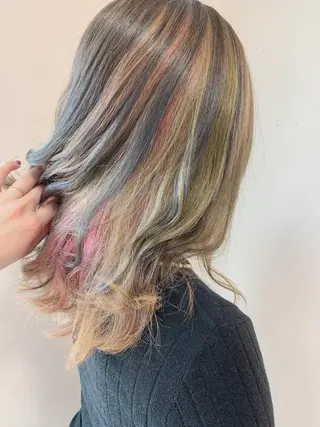 ミディアム カラー 白髪ぼかしハイライト 柳川拓哉のヘアスタイル