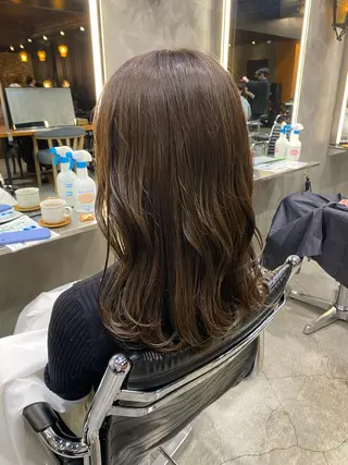 セミロング カラー 透明感カラー🌿 グレージュ🐺陽介のヘアスタイル