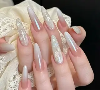 ネイル D-BEAUTY Nailsalonのネイルデザイン