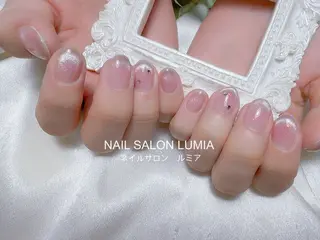 ネイル ネイルサロン ルミア Lumia 店長施術のネイルデザイン