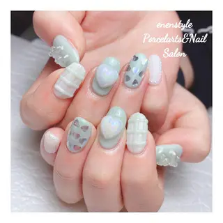 ミディアム ネイル 🐾enen style 🐾のネイルデザイン