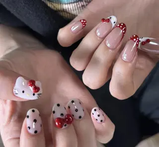 ネイル Pure&Rich Nailのネイルデザイン