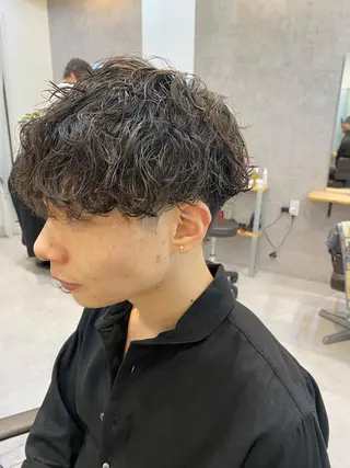 パーマ メンズ 似合う髪型見つけます AYAKAのヘアスタイル