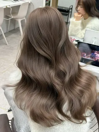 ロング カラー レイヤーダブルカラー KYONのヘアスタイル