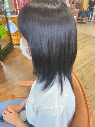 セミロング 藤本 あすかのヘアスタイル