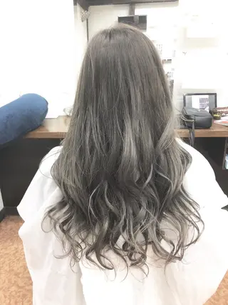 セミロング 最高級エクステ /羽エクステ白石宇由のヘアスタイル