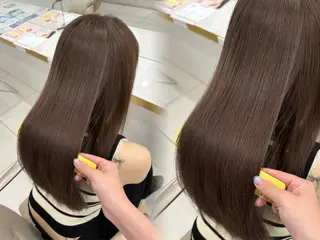 ロング カラー 栄/レイヤー/ 津野 こころのヘアスタイル