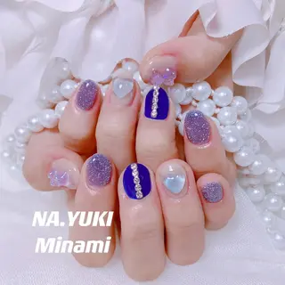 ネイル 🦋 Queenieのネイルデザイン