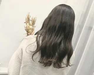 ロング カラー 大場 友稀のヘアスタイル