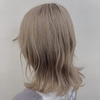 セミロング 透明感♡グレージュ ♡ミルクティー♡のヘアスタイル