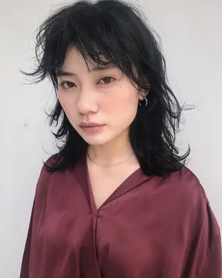 ミディアム カラー パーマ ヘアアレンジ 松田 亮葉のヘアスタイル