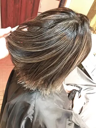 ミディアム カラー nike にけのヘアスタイル