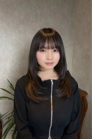 セミロング 髪質改善×韓国風/小 顔レイヤー/早瀬櫻子のヘアスタイル