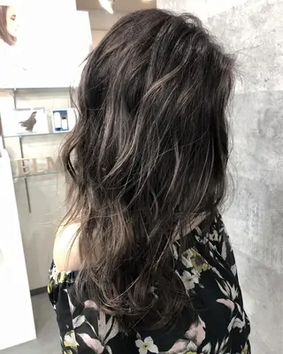セミロング カラー 髪質改善 中川　翔のヘアスタイル