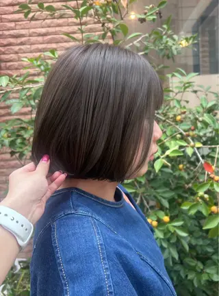 ショート カラー kaho🫧 オリーブ/艶髪のヘアスタイル
