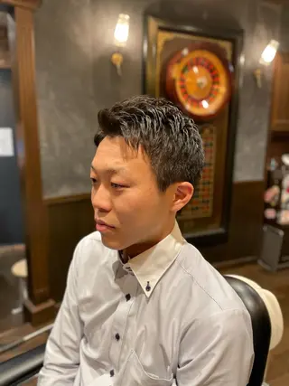 ミディアム 代表 武田晃英のヘアスタイル