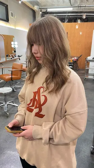 セミロング カラー 都築 あんずのヘアスタイル