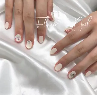 ネイル Flower nailのネイルデザイン