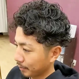 ショート パーマ メンズ 🏝川津瑛二🧖♀ 極上パーマ&カラー⭕のエステ・リラクイメージ