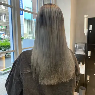 ロング 🫧艶髪/ブリーチ 🐳honami🫧のヘアスタイル