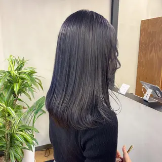 ミディアム カラー 前川 朋香のヘアスタイル