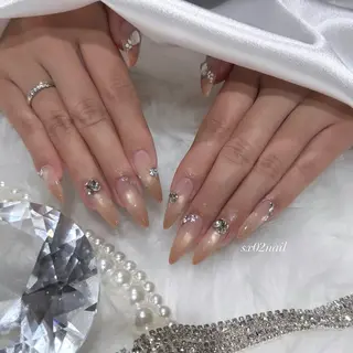 ネイル 𝑆𝐸𝑅𝐴♡ ワンホン 大人ギャルのネイルデザイン