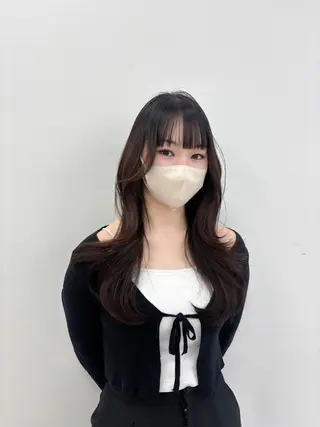 セミロング 抜け感レイヤー︴ ニュアンスカラーのヘアスタイル