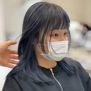 ミディアム カラー 🕊️ウルフカット 🕊️イオ🕊️のヘアスタイル