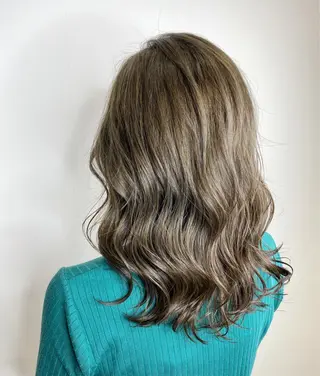 ミディアム カラー 大橋 輝久のヘアスタイル