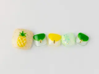 ネイル Tiary🤍 Sachikaのネイルデザイン