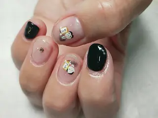 ネイル はばすみれ🎀ﾈｲﾙ 光ﾌｪｲｼｬﾙ ﾍｱのネイルデザイン