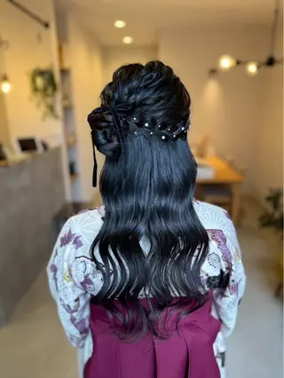 ロング ヘアアレンジ サイトウ ヒトミ 【メイヘア】のヘアスタイル