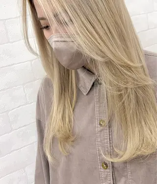 ロング 藤野 莉奈のヘアスタイル