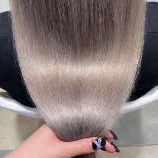 カラー 淡色┊︎ナチュラル 🧁奈那美🧁*.゜のヘアスタイル