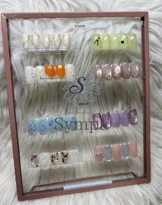 ネイル Sympa🐰 AMiのネイルデザイン