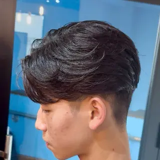 ショート パーマ メンズ シャドウパーマ 小形のヘアスタイル