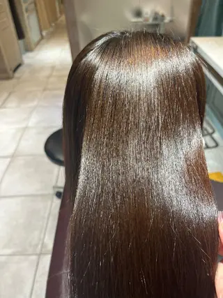 セミロング カラー パーマ EARTH所沢店長 髪質改善 岡本 勇人のヘアスタイル