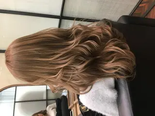 ロング カラー ハイトーン得意😍 Lumiereのヘアスタイル