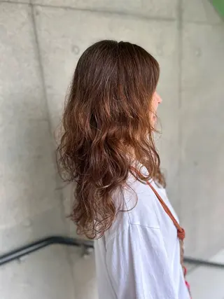 ロング パーマ 柴田 久美子のヘアスタイル