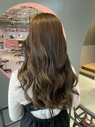 カラー ないとう ゆうかのヘアスタイル