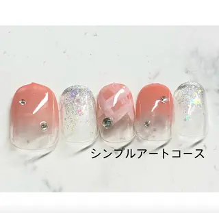 ミディアム ネイルサロン Bliss（ブリス）のネイルデザイン