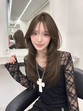 ロング カラー 上品モテヘア🩶 karen🩶のヘアスタイル