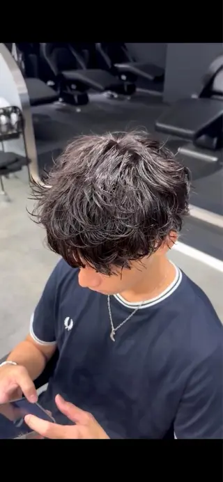 パーマ メンズ 青栁 仁也のヘアスタイル