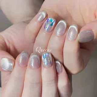 ネイル Queens テイのネイルデザイン