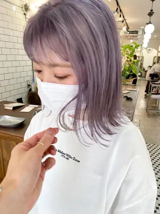 ミディアム カラー 顔周りレイヤーカット ブリーチminamiのヘアスタイル